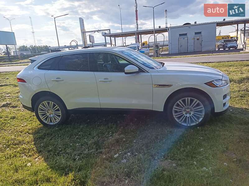 Позашляховик / Кросовер Jaguar F-Pace 2020 в Києві