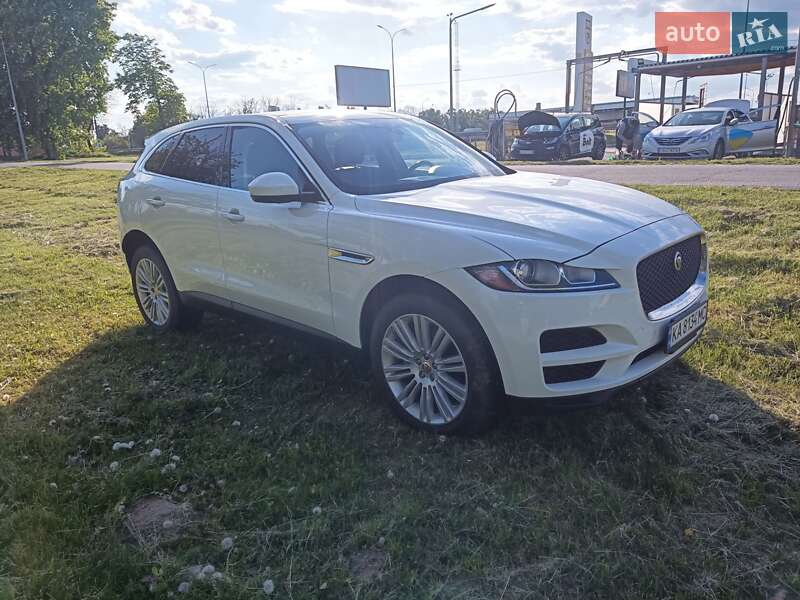 Внедорожник / Кроссовер Jaguar F-Pace 2020 в Киеве