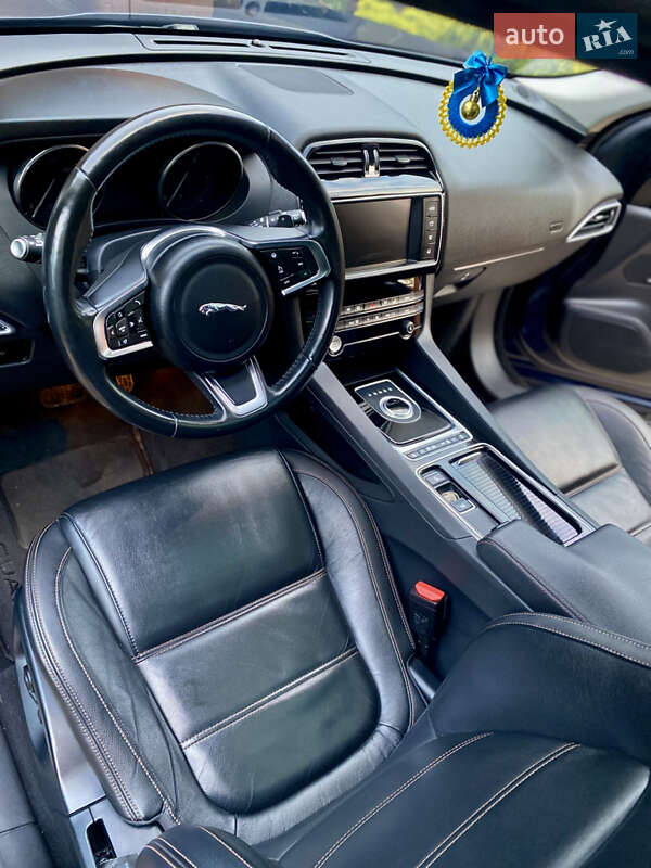 Позашляховик / Кросовер Jaguar F-Pace 2017 в Харкові