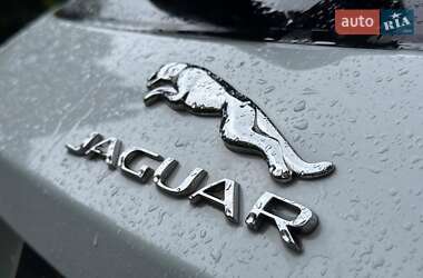 Внедорожник / Кроссовер Jaguar F-Pace 2016 в 