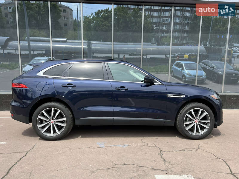Внедорожник / Кроссовер Jaguar F-Pace 2017 в Киеве