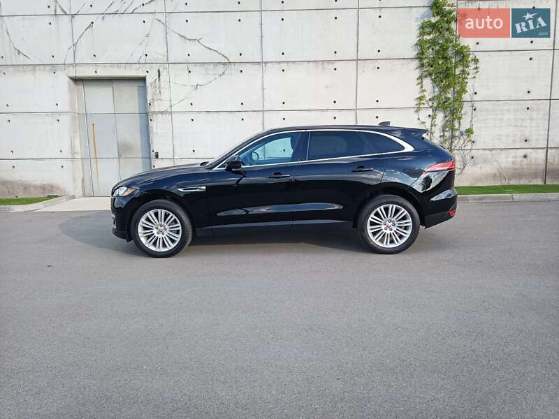 Позашляховик / Кросовер Jaguar F-Pace 2019 в Києві