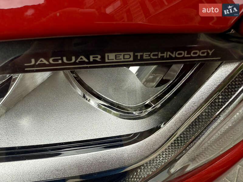 Позашляховик / Кросовер Jaguar F-Pace 2017 в Києві