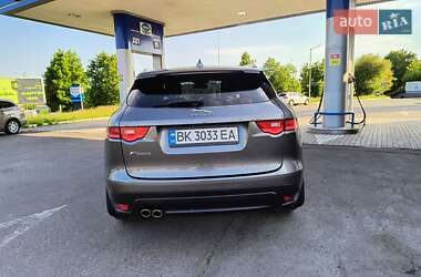 Внедорожник / Кроссовер Jaguar F-Pace 2016 в 