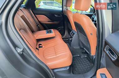 Внедорожник / Кроссовер Jaguar F-Pace 2016 в 