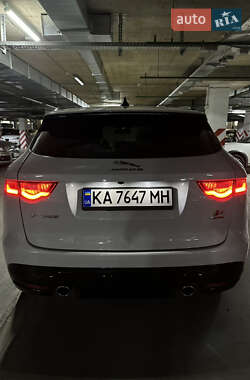 Внедорожник / Кроссовер Jaguar F-Pace 2020 в 