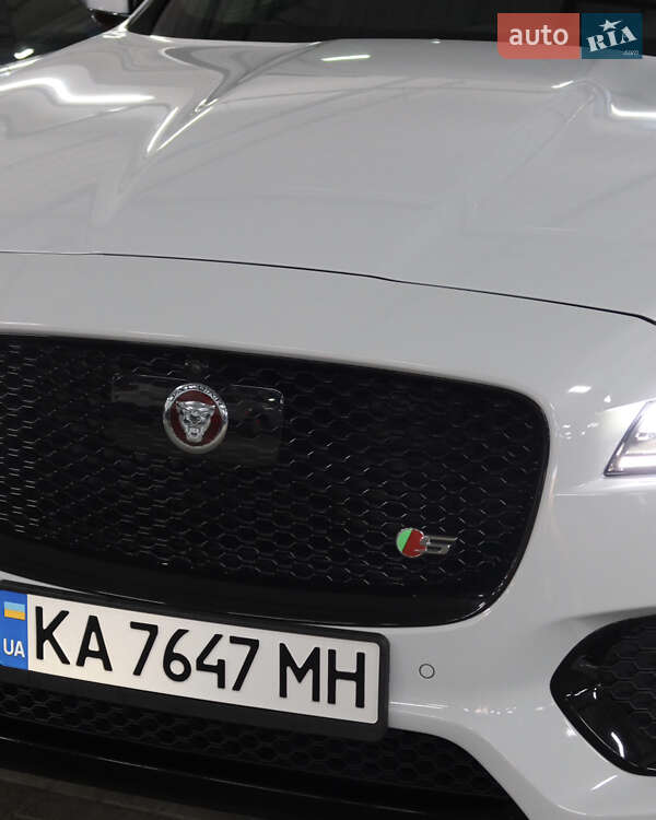 Позашляховик / Кросовер Jaguar F-Pace 2020 в Києві