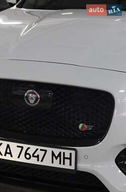 Внедорожник / Кроссовер Jaguar F-Pace 2020 в 