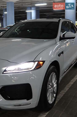 Внедорожник / Кроссовер Jaguar F-Pace 2020 в 
