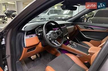 Внедорожник / Кроссовер Jaguar F-Pace 2022 в 