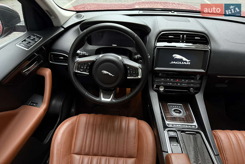 Позашляховик / Кросовер Jaguar F-Pace 2017 в Києві