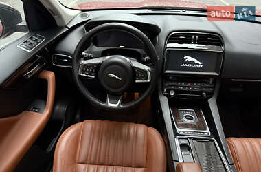 Внедорожник / Кроссовер Jaguar F-Pace 2017 в 