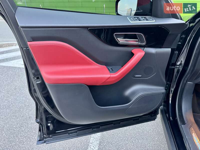 Внедорожник / Кроссовер Jaguar F-Pace 2019 в Киеве фото 35 Внедорожник / Кроссовер Jaguar F-Pace 2019 в Киеве