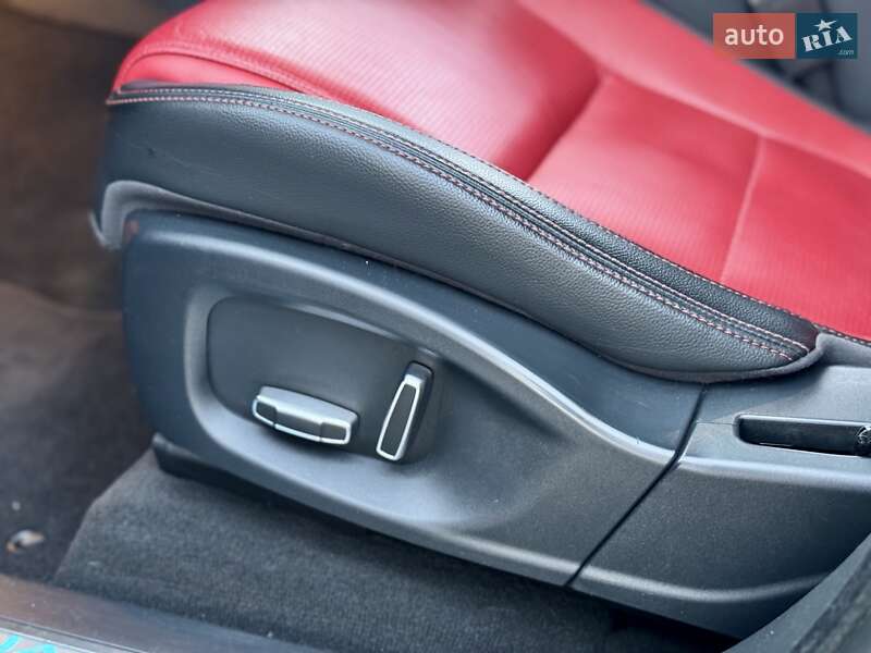 Внедорожник / Кроссовер Jaguar F-Pace 2019 в Киеве фото 38 Внедорожник / Кроссовер Jaguar F-Pace 2019 в Киеве
