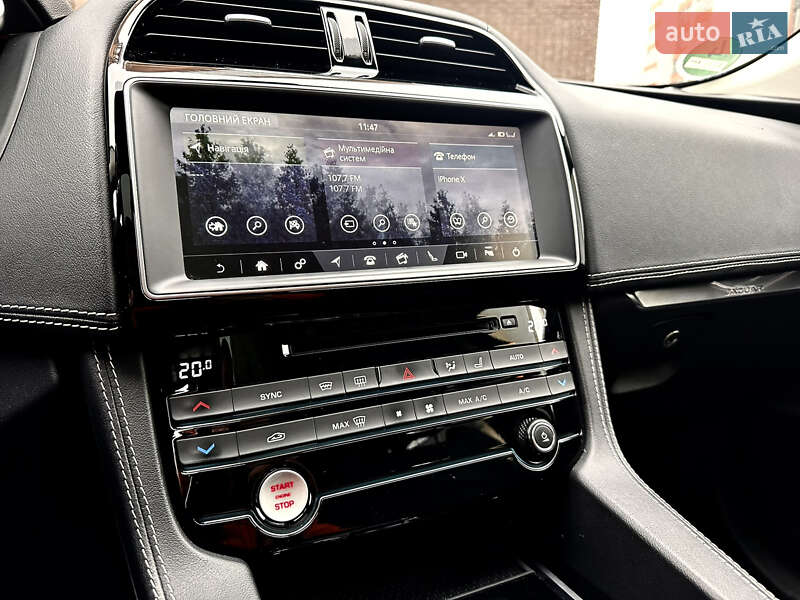 Позашляховик / Кросовер Jaguar F-Pace 2016 в Житомирі