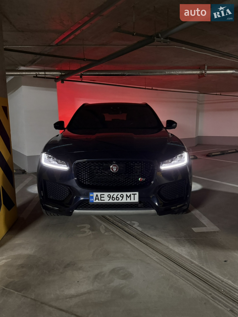 2017 Jaguar F-Pace - мініатюра 13
