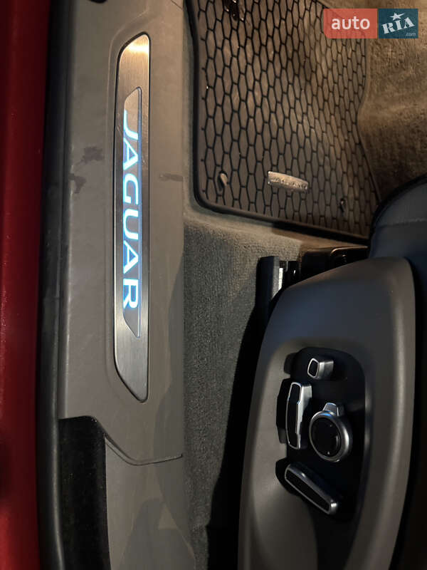 Внедорожник / Кроссовер Jaguar F-Pace 2018 в Тернополе