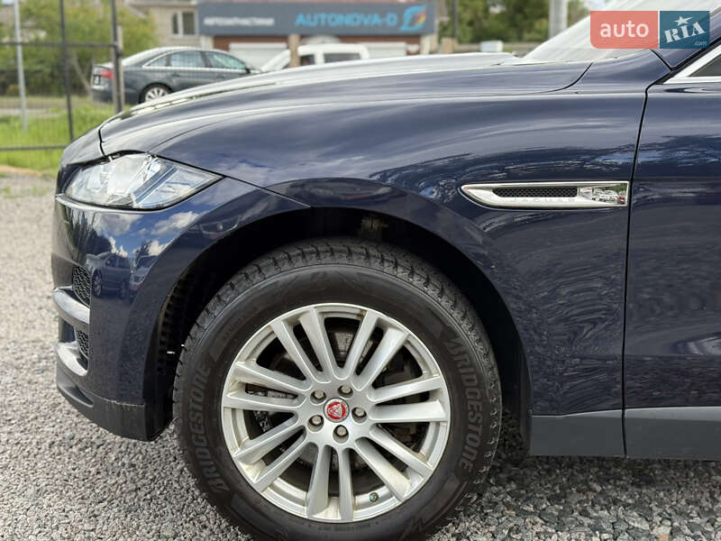 Позашляховик / Кросовер Jaguar F-Pace 2016 в Умані