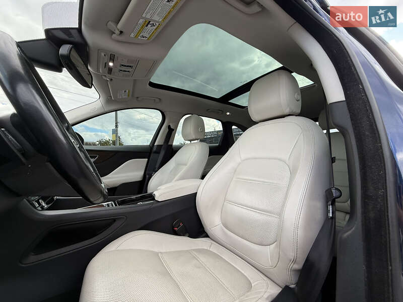 Позашляховик / Кросовер Jaguar F-Pace 2016 в Умані