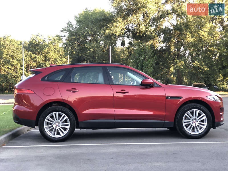 Позашляховик / Кросовер Jaguar F-Pace 2016 в Києві