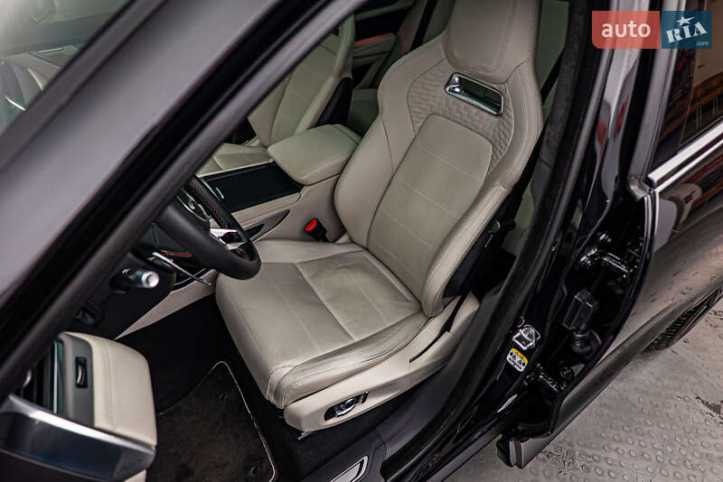 Внедорожник / Кроссовер Jaguar F-Pace 2021 в Киеве