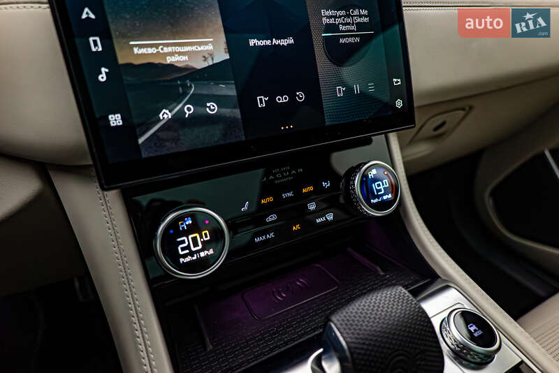 Внедорожник / Кроссовер Jaguar F-Pace 2021 в Киеве