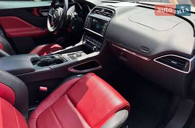 Внедорожник / Кроссовер Jaguar F-Pace 2016 в 