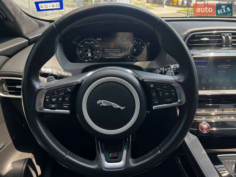 Внедорожник / Кроссовер Jaguar F-Pace 2018 в Киеве