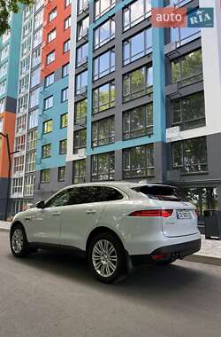 Позашляховик / Кросовер Jaguar F-Pace 2016 в 