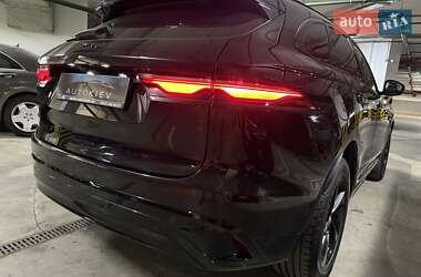 Внедорожник / Кроссовер Jaguar F-Pace 2021 в 