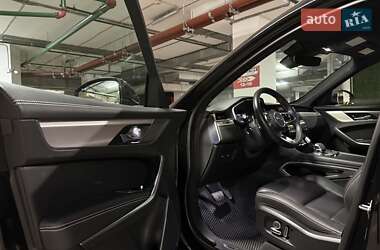 Внедорожник / Кроссовер Jaguar F-Pace 2021 в 