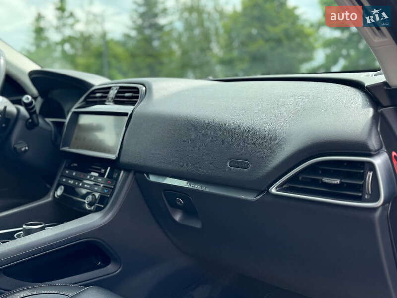 Позашляховик / Кросовер Jaguar F-Pace 2018 в Івано-Франківську