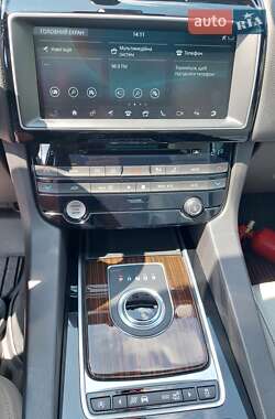 Внедорожник / Кроссовер Jaguar F-Pace 2016 в Звягеле