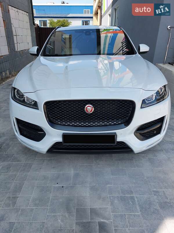 Позашляховик / Кросовер Jaguar F-Pace 2016 в Звягелі