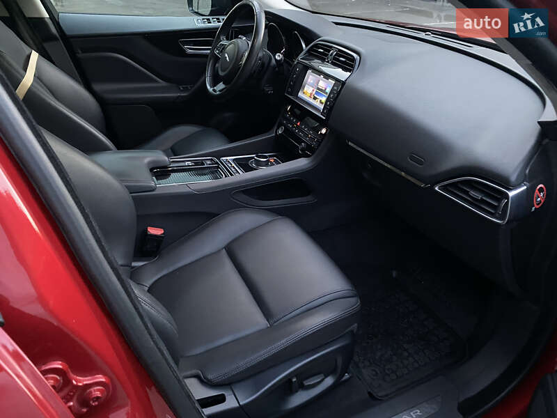 Внедорожник / Кроссовер Jaguar F-Pace 2017 в Харькове фото 13 Внедорожник / Кроссовер Jaguar F-Pace 2017 в Харькове