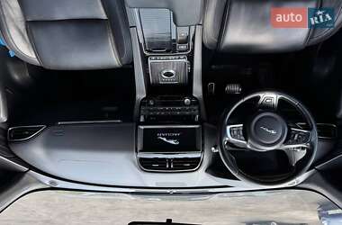 Внедорожник / Кроссовер Jaguar F-Pace 2016 в 