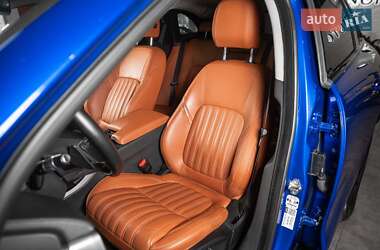 Внедорожник / Кроссовер Jaguar F-Pace 2017 в 