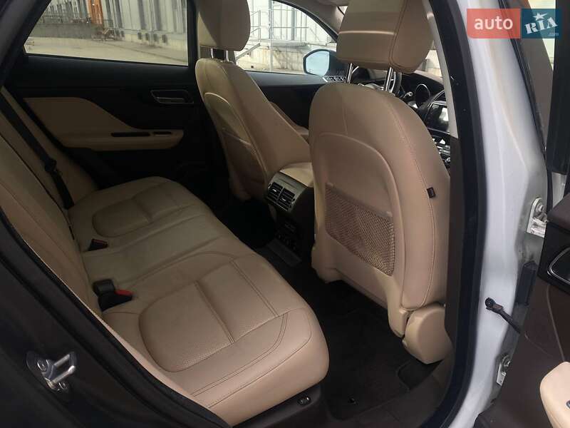 Внедорожник / Кроссовер Jaguar F-Pace 2017 в Киеве