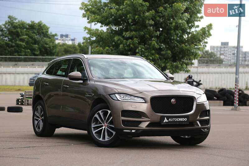Внедорожник / Кроссовер Jaguar F-Pace 2016 в 
