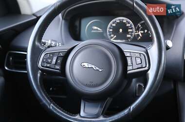 Внедорожник / Кроссовер Jaguar F-Pace 2016 в 