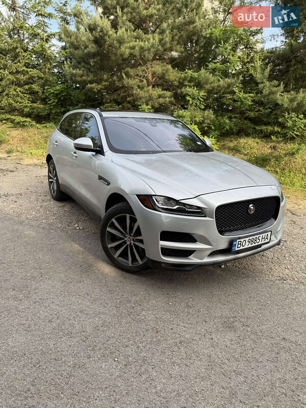 Внедорожник / Кроссовер Jaguar F-Pace 2016 в Тернополе