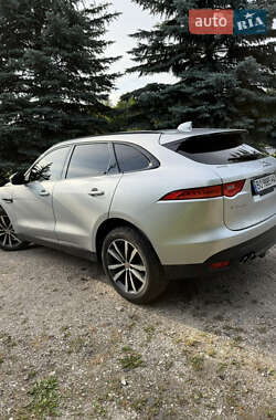 Внедорожник / Кроссовер Jaguar F-Pace 2016 в 