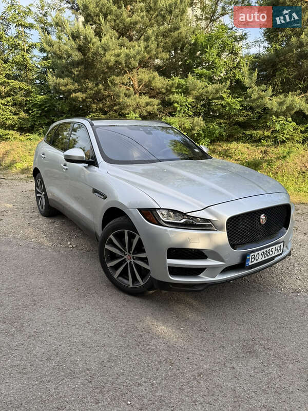 Внедорожник / Кроссовер Jaguar F-Pace 2016 в Тернополе