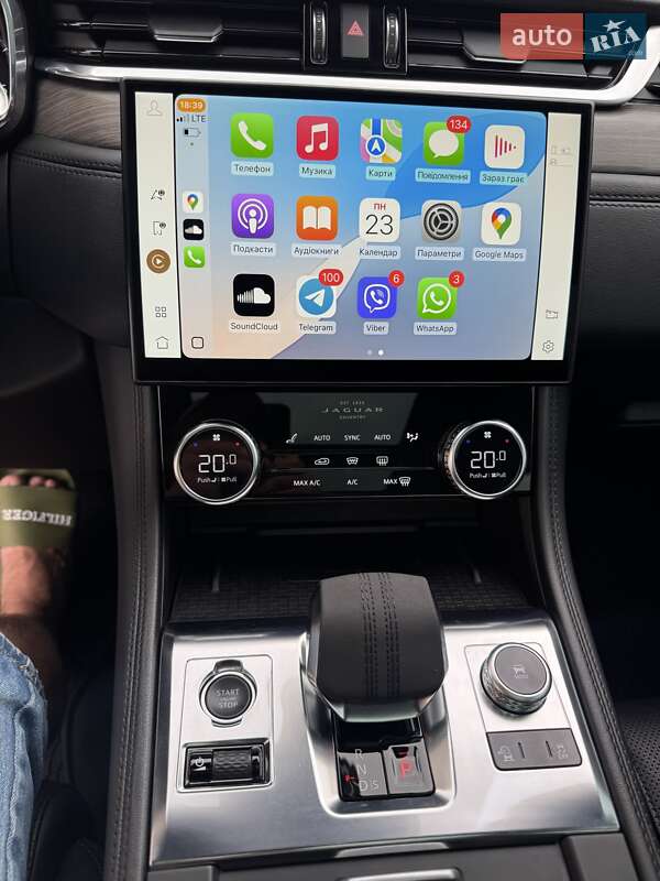 Позашляховик / Кросовер Jaguar F-Pace 2021 в Нововолинську