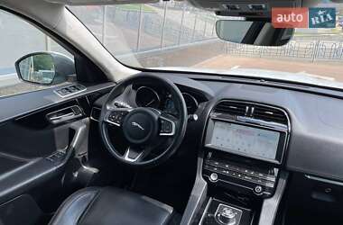 Позашляховик / Кросовер Jaguar F-Pace 2019 в 