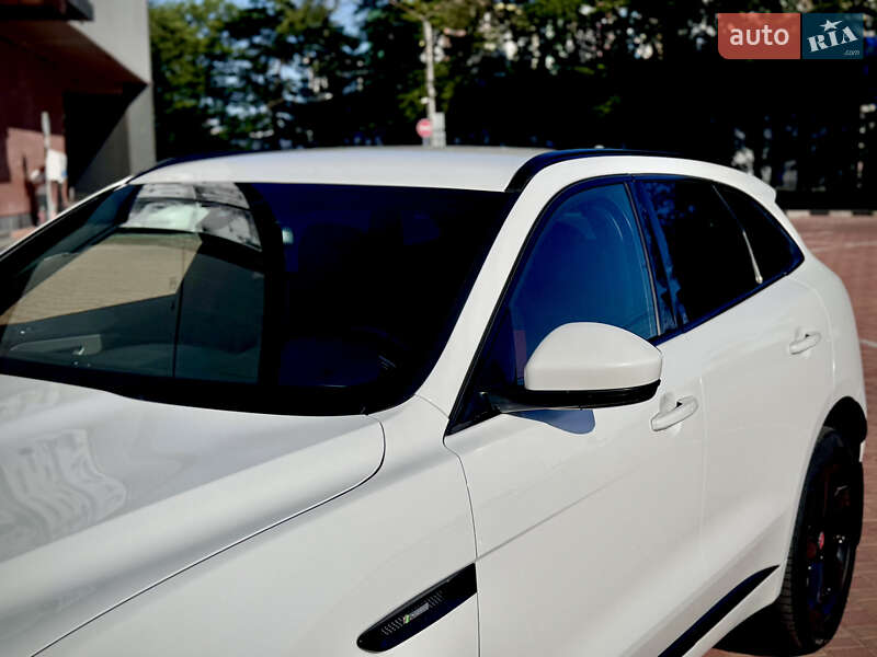 Внедорожник / Кроссовер Jaguar F-Pace 2017 в Одессе