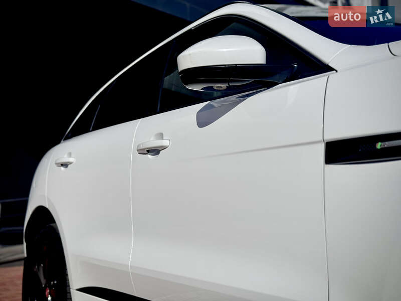 Внедорожник / Кроссовер Jaguar F-Pace 2017 в Одессе