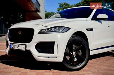 Внедорожник / Кроссовер Jaguar F-Pace 2017 в 