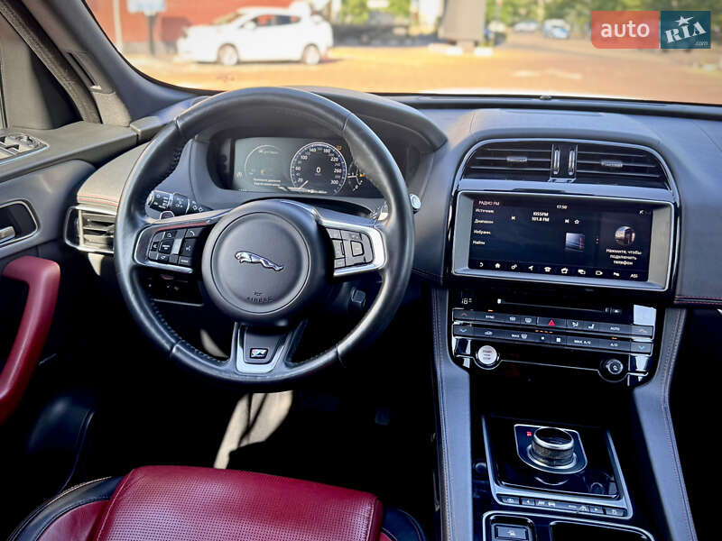 Внедорожник / Кроссовер Jaguar F-Pace 2017 в Одессе