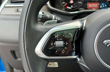 Внедорожник / Кроссовер Jaguar F-Pace 2021 в 